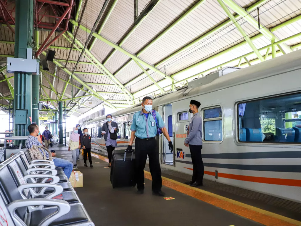 Perjalanan Kereta di Hari Buruh: KAI Jamin Layanan Tetap Lancar