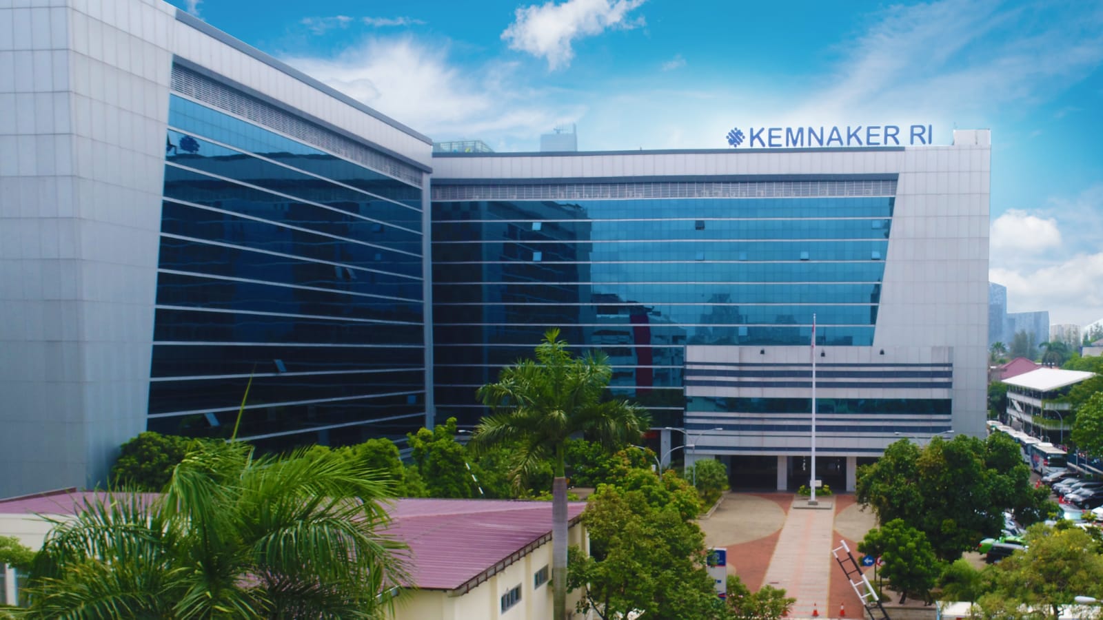 Kemnaker Dukung KPK Ungkap Dugaan Korupsi Izin TKA
