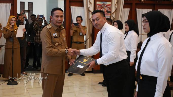 Skandal Birokrasi di Balik Pengangkatan 50 CPNS Malang
