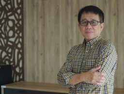 Meraup Untung dari Revolusi Mobil Listrik: Panduan Dosen Ubaya