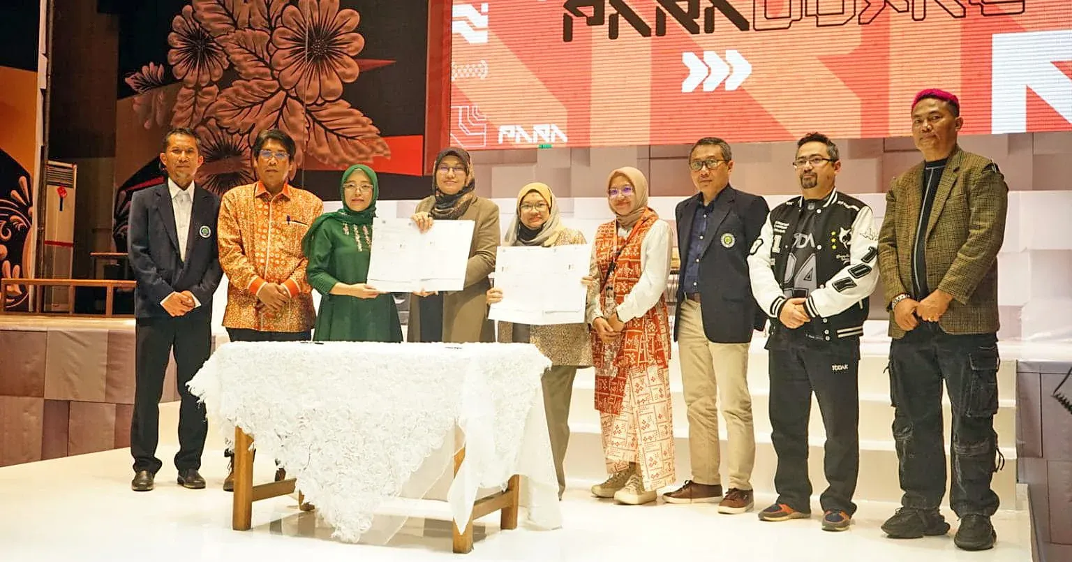 Eksplorasi Kreatif Mahasiswa Desain Mode di ASFW UM