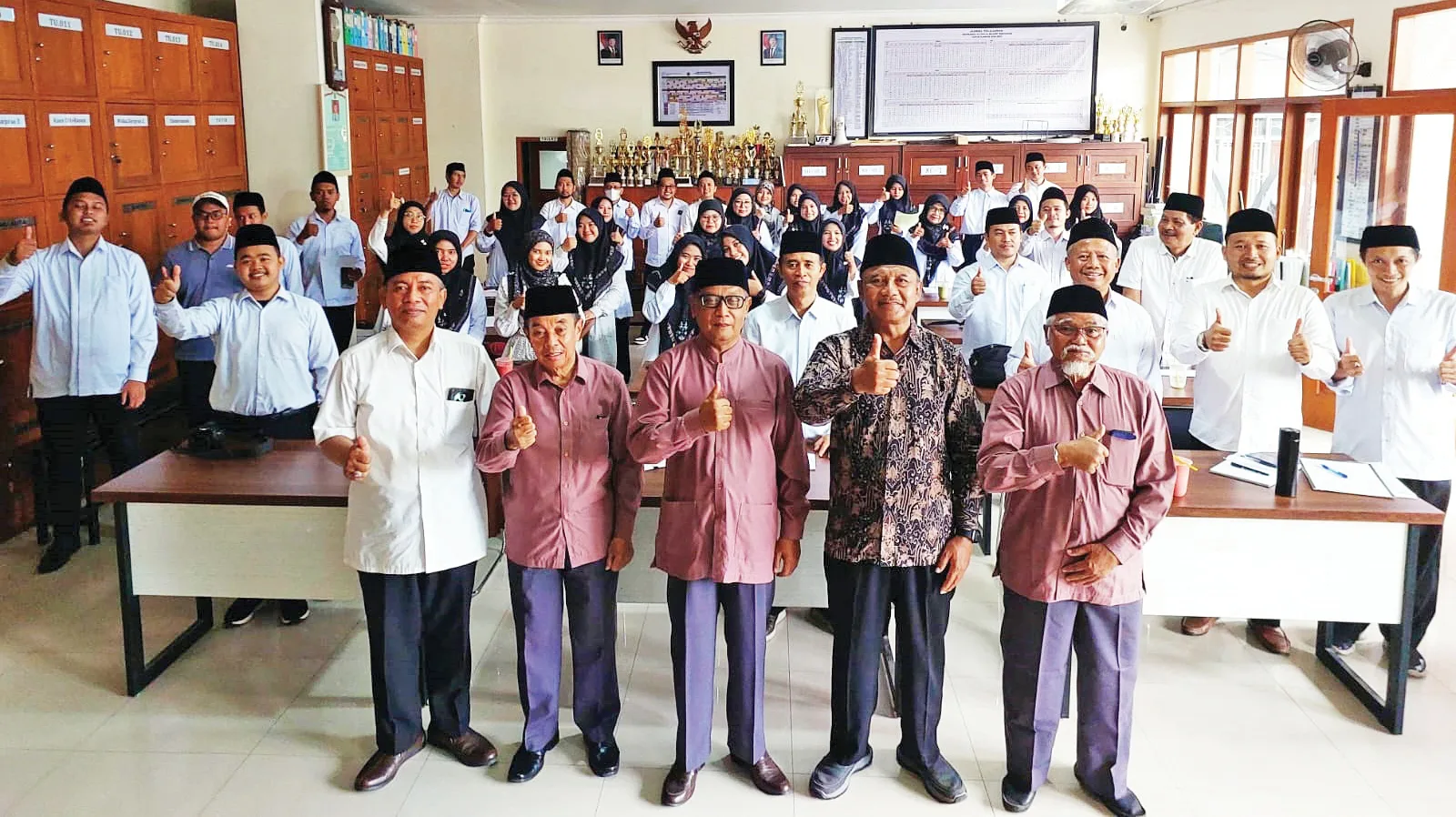 Angkatan Terbaru MA Almaarif Singosari Siap Bangun Generasi Unggul