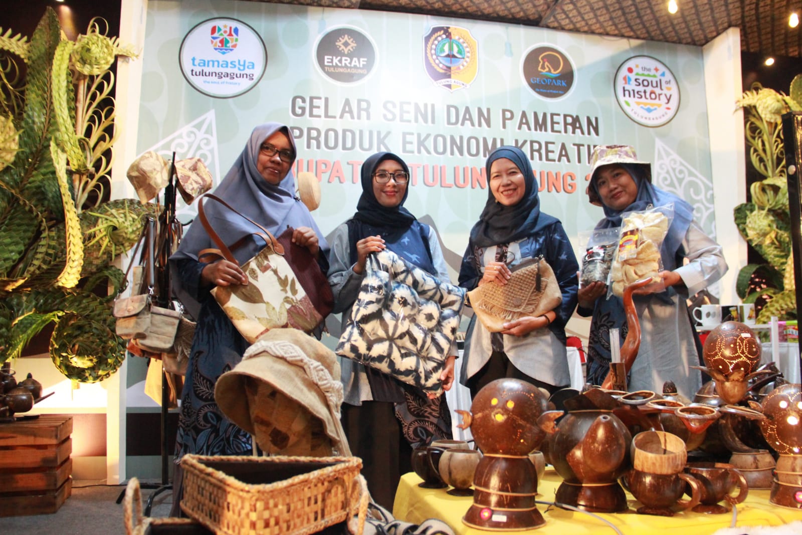 Sensasi Kuliner Tulungagung Memikat Surabaya, Pecel dan Lodho Suwir Taklukkan Pecinta Kuliner
