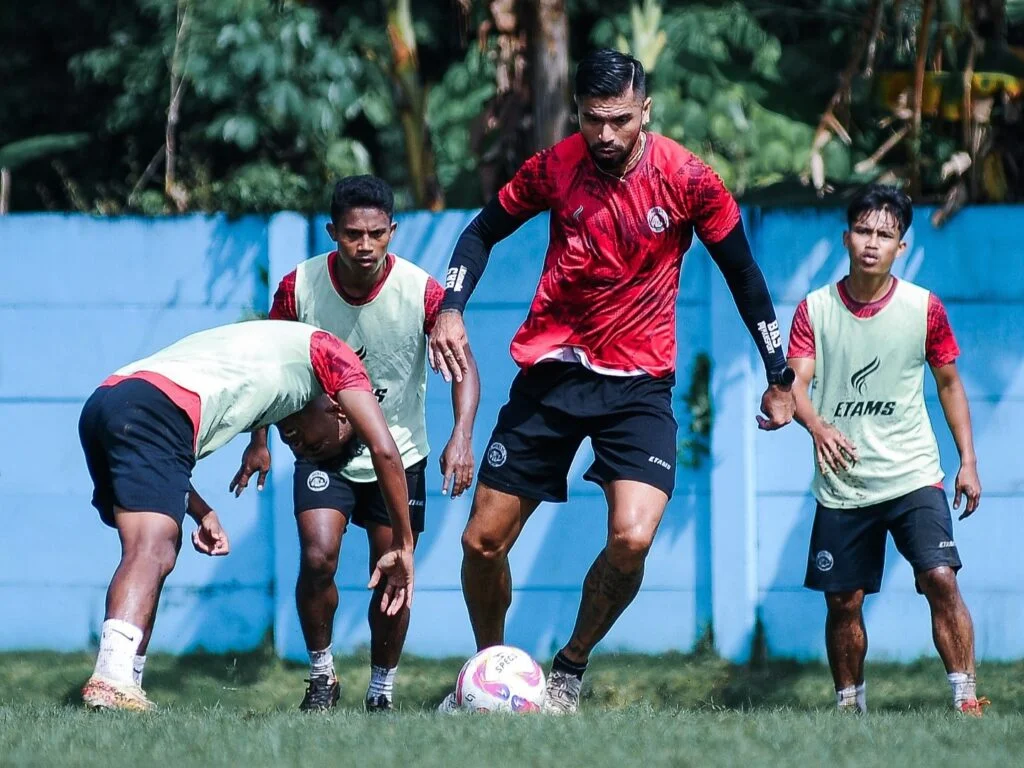 Arema FC Tunjukkan Strategi Hemat di Laga Jayapura