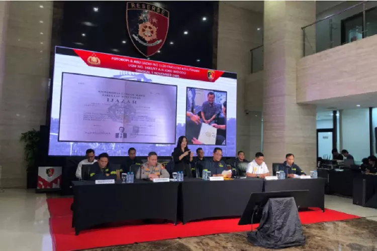 Kontroversi Uji Forensik Ijazah Jokowi, Guru Besar Unair Angkat Suara