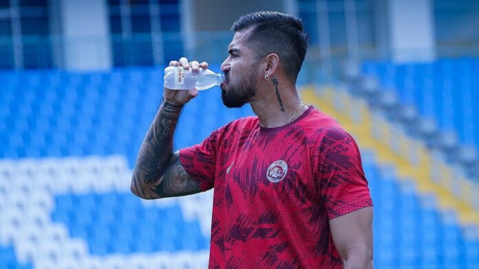 Kalah Terus, Julian Guevara Optimis Meraih Kemenangan Saat Arema FC Melawan Semen Padang