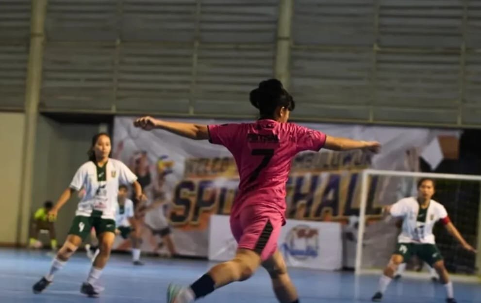 Tangis Haru Warnai Kekalahan Tim Futsal Putri Kota Batu di 8 Besar: Mimpi Kandas di Lapangan [Nama Turnamen Jika Ada]