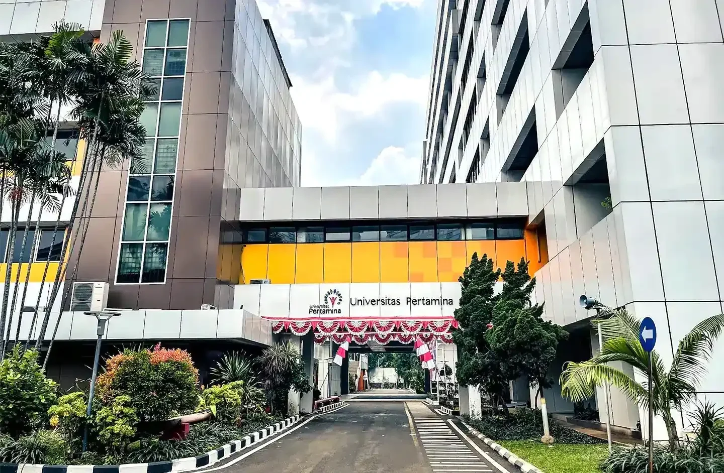 BURUAN DAFTAR! Kuliah Gratis di Universitas Pertamina 2025? Ini Syarat & Cara Raih Beasiswa Impian!