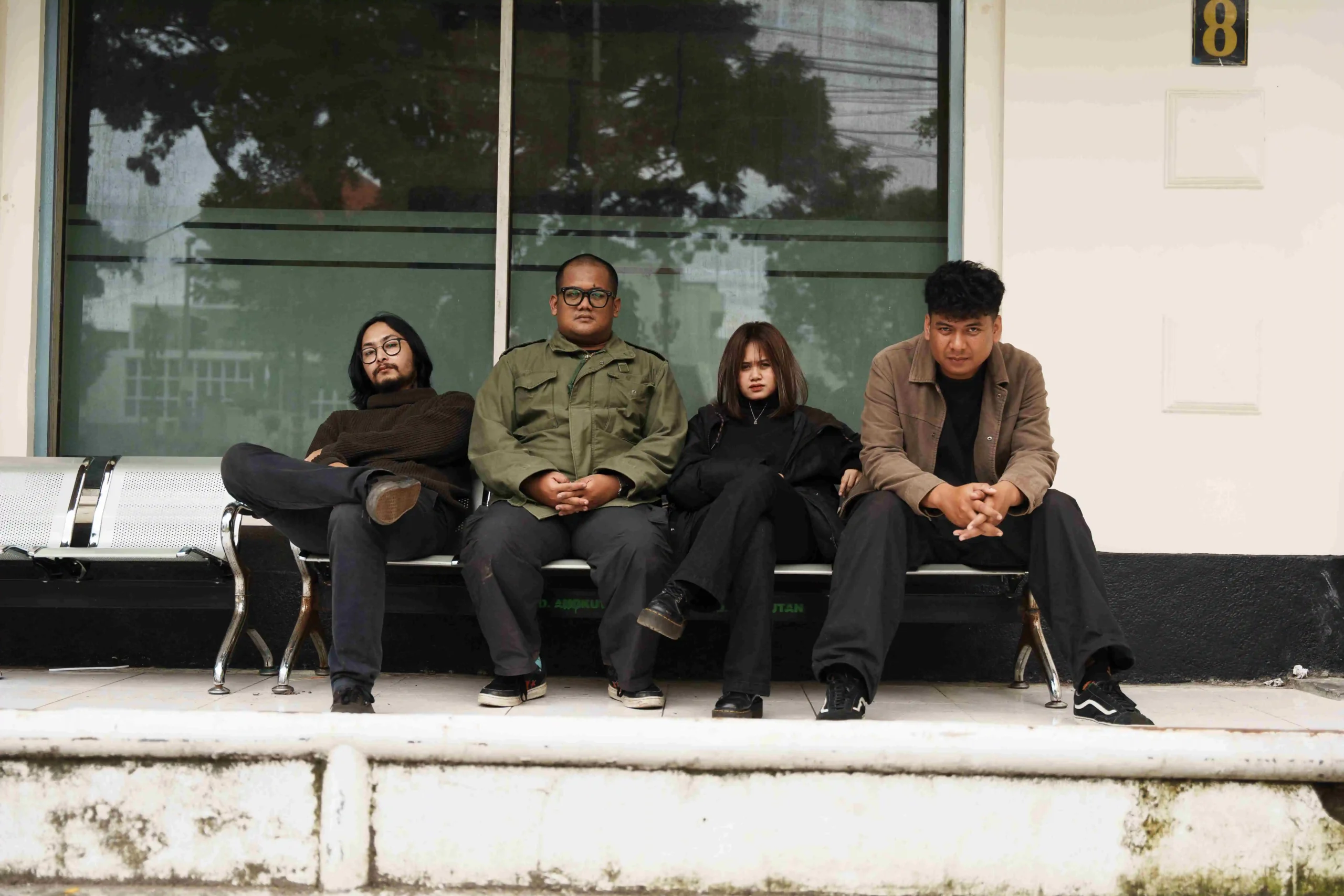 Tanggalkan Nama Lama dan Lirik Inggris, Band Post-Punk Malang, Masurai, Lahir Kembali dengan “Manusia / Pakar Praktisi”