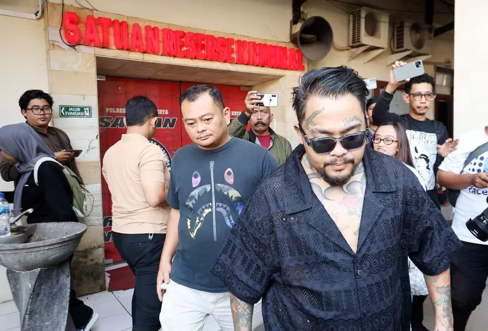 Babak Baru Kasus Miras Viral: King Abdi Minta Maaf Usai Diperiksa Polisi, Pemilik Toko Terancam Sidang Tipiring