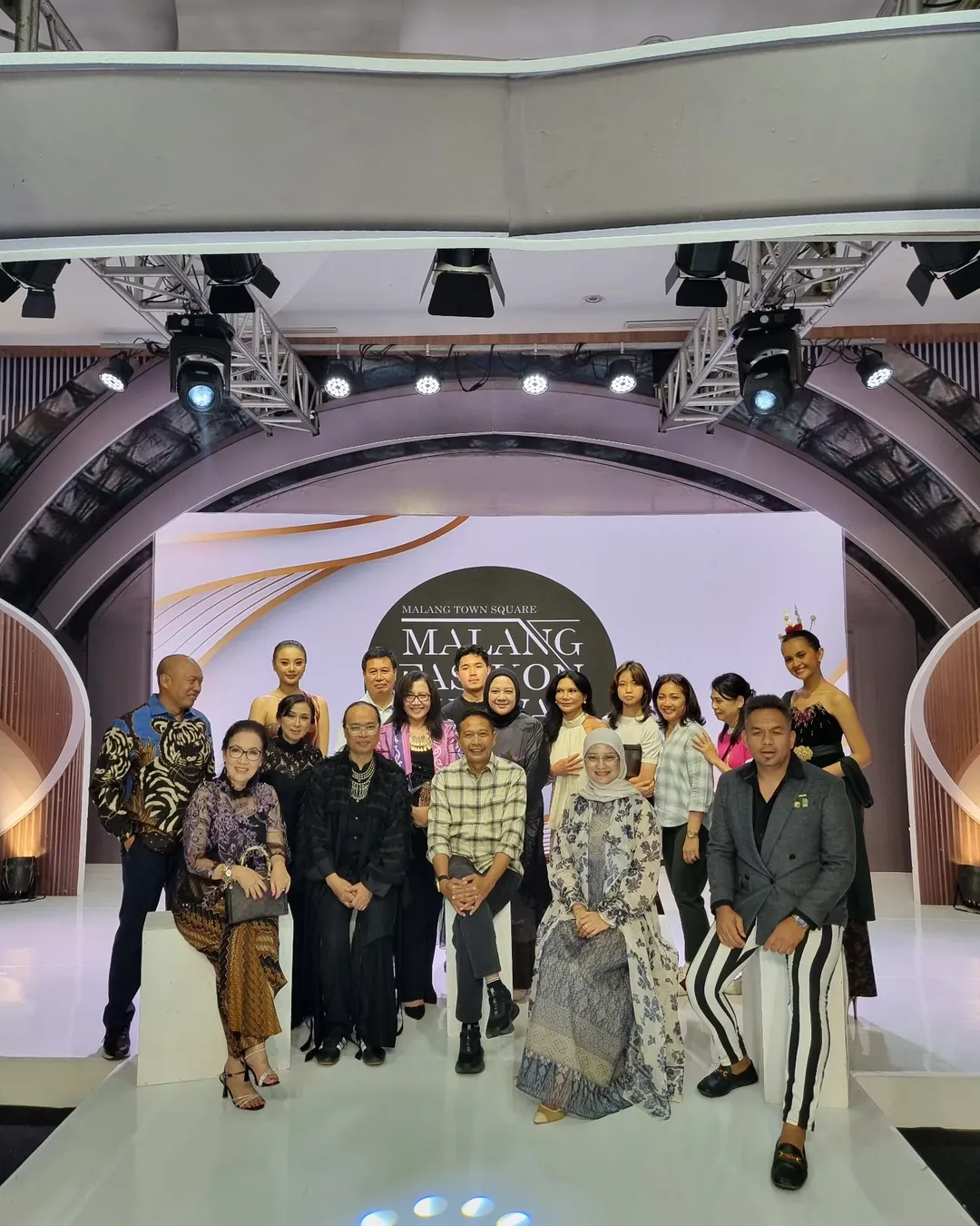 Malang Fashion Runway 2025 Usung Tema “Moda Versa”, Panggung Mode Tanpa Batas di Jantung Kota