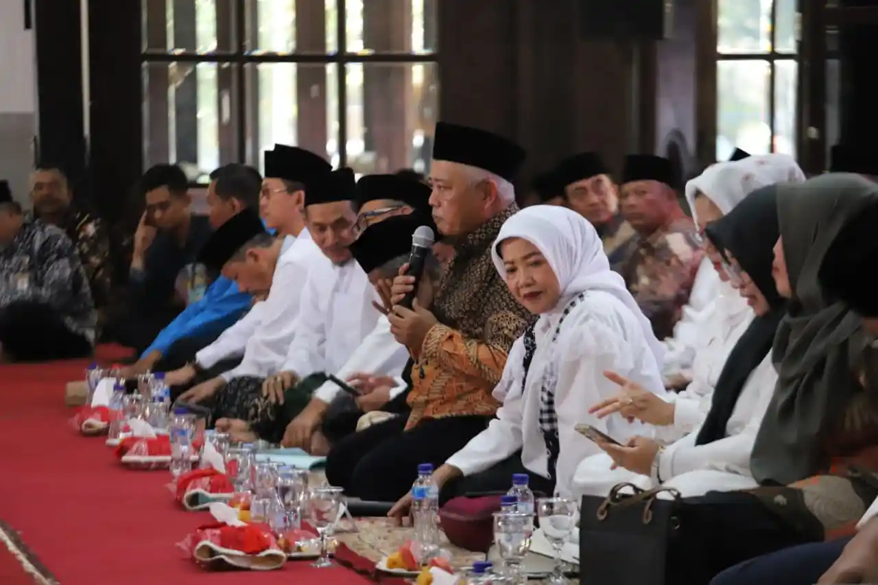 Pemkab Malang Gelar Apel Damai, Peringatan Maulid, dan Gerakan Pangan Murah di Halaman Pendopo Agung