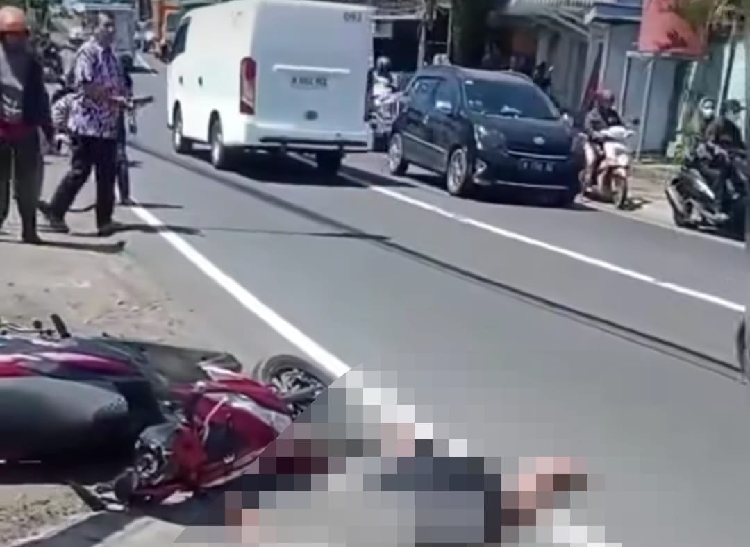 Kecelakaan di Turen Malang, Truk Gandeng Senggol Motor di Turen, Ibu dan Anak Tewas di Lokasi