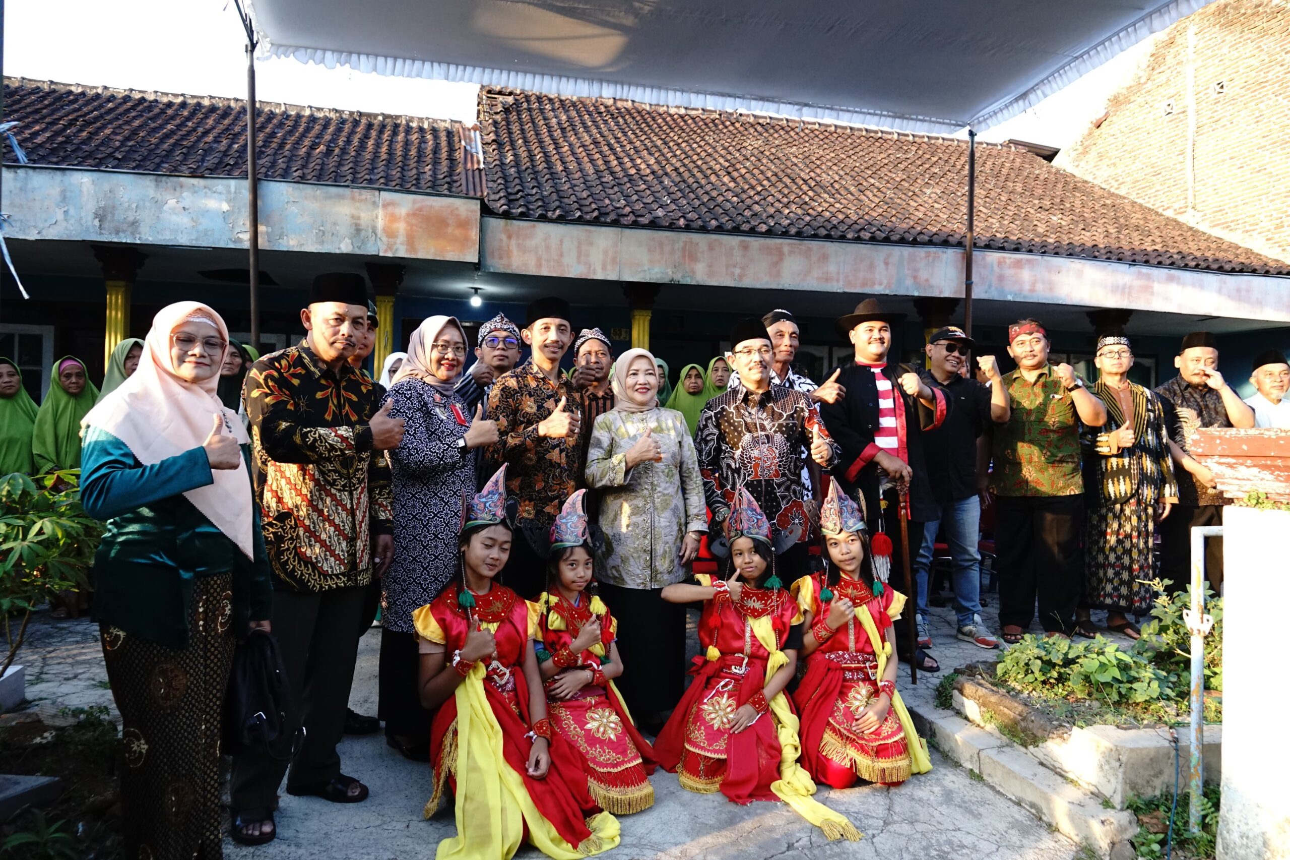 Hadirkan Jajanan Jadul, Pasar Rakyat Tempoe Doeloe di Pakis Dibuka untuk Kenalkan Kuliner Nenek Moyang pada Anak-anak