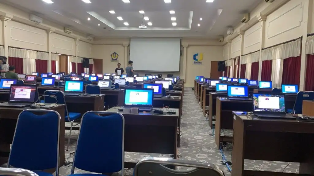 Sewa Laptop Malang untuk Perusahaan: Solusi Efisien dan Profesional