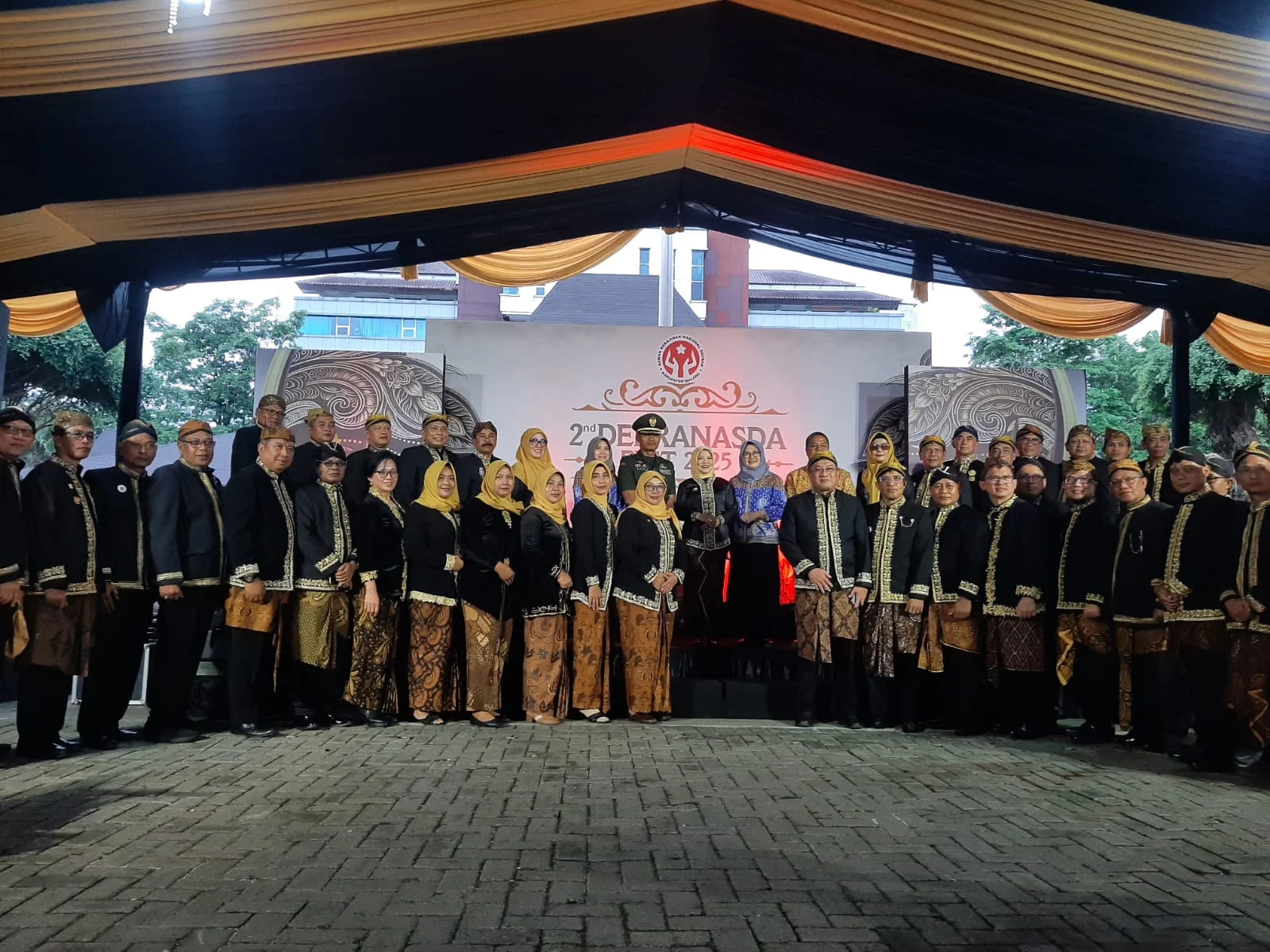Buka Dekranasda Fest, Bu Nyai Lathifah Tantang UMKM Malang Pakai Teknologi AI