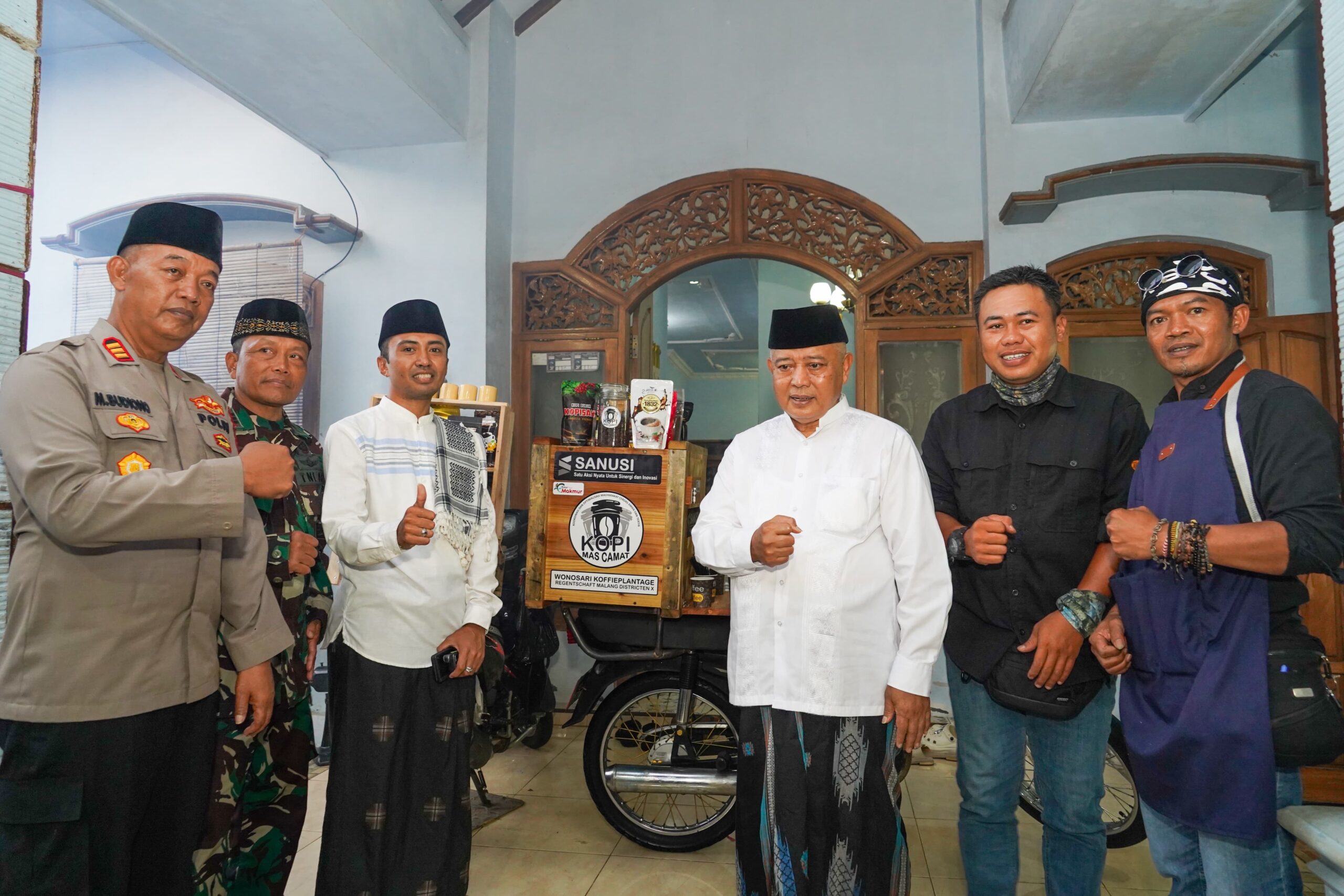 Tiba di Safari Subuh ke-129, Bupati Sanusi Ajak Makmurkan Masjid untuk Bentengi Generasi Muda dari Gempuran Smartphone