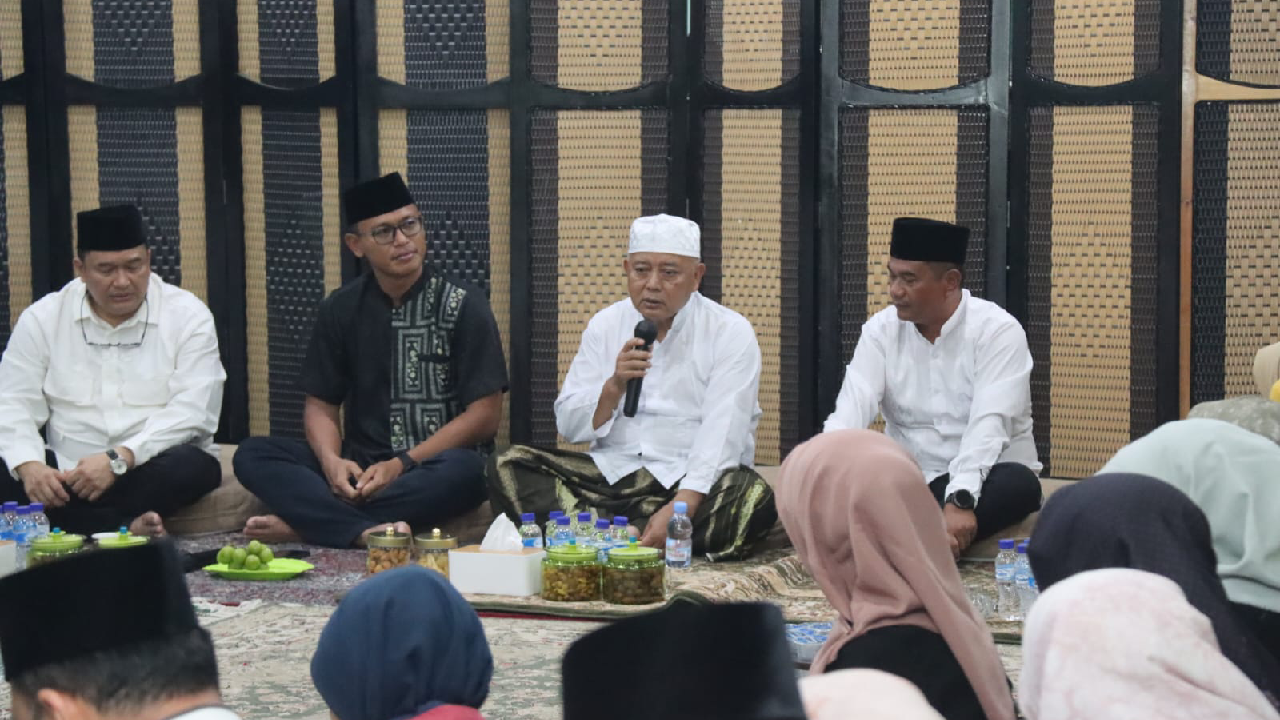 Tasyakuran Sederhana Sekembalinya dari Umroh, Bupati Sanusi Siap ‘Tancap Gas’ dan Langsung Ajak Pejabat Safari Subuh