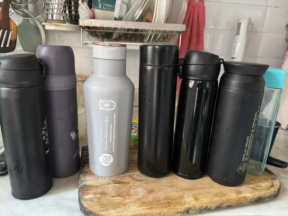 Opini: Monster Tumbler dan Ironi Gerakan Anti-Botol Plastik Kita