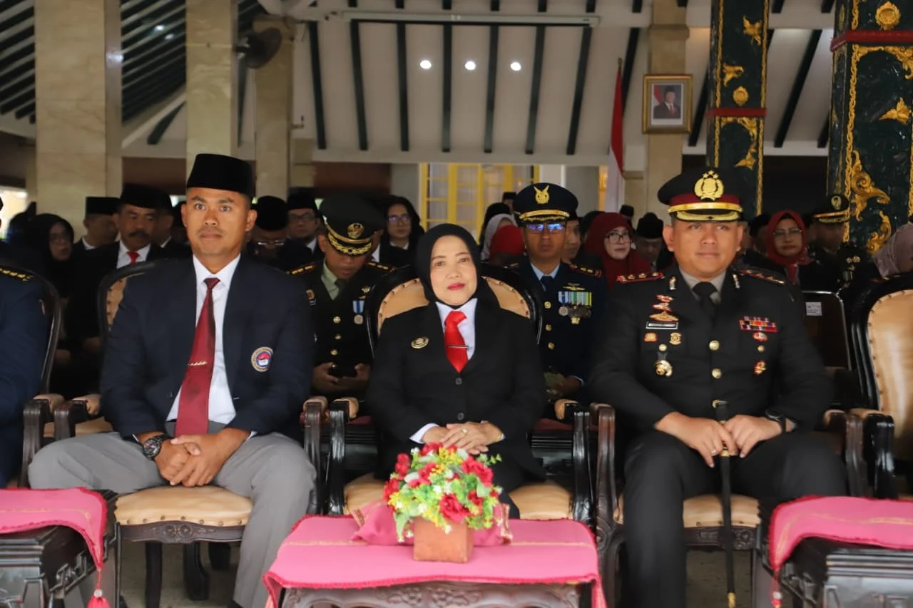 Peringati Hari Pahlawan 2025, Pemkab Malang Ajak Warga Lanjutkan Perjuangan Lewat Ilmu dan Pengabdian