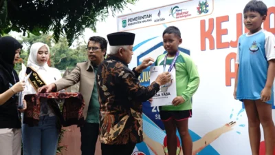 Bupati Malang Sanusi Resmi Buka Kejuaraan Renang Piala Bupati 2025 Seri 2: Ajang Cetak Atlet Muda Berprestasi di Tengah Guyuran Hujan