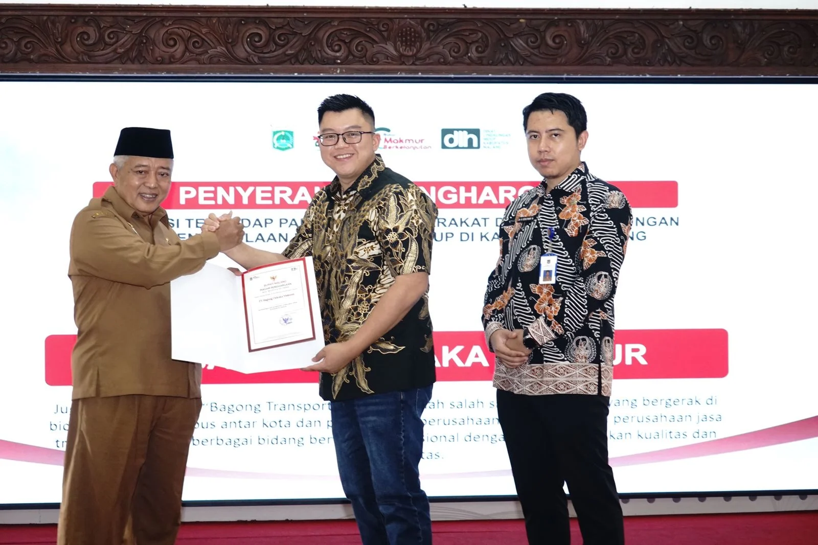 Bupati Malang Serahkan Penghargaan Enviro Fair 2025: Apresiasi Kolaborasi Pelaku Lingkungan Hidup untuk Keberlanjutan Daerah
