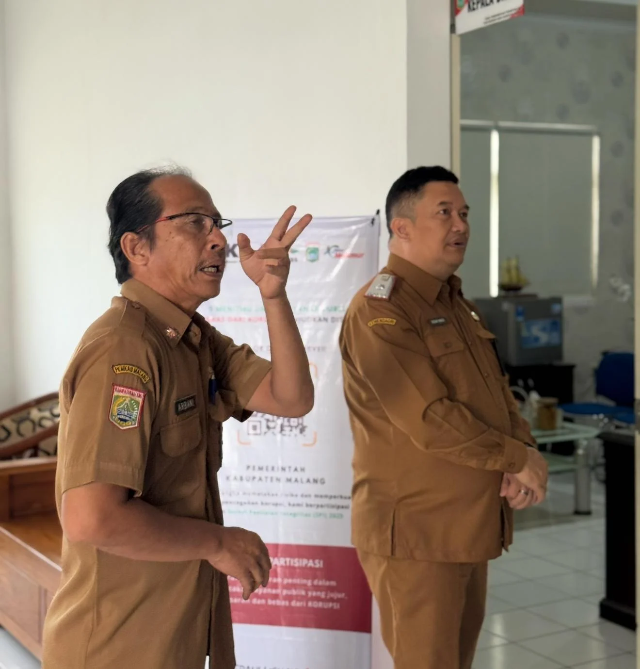 Sekda Malang dan Ketua DWP Lakukan Pembinaan ke DP3A dan BKAD, Dorong Peran Strategis Keluarga ASN