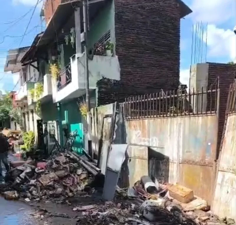 Banjir Malang Rendam 39 Titik, BPBD Ungkap Fakta Mengejutkan: Bangunan Liar di Atas Sungai Jadi Biang Kerok