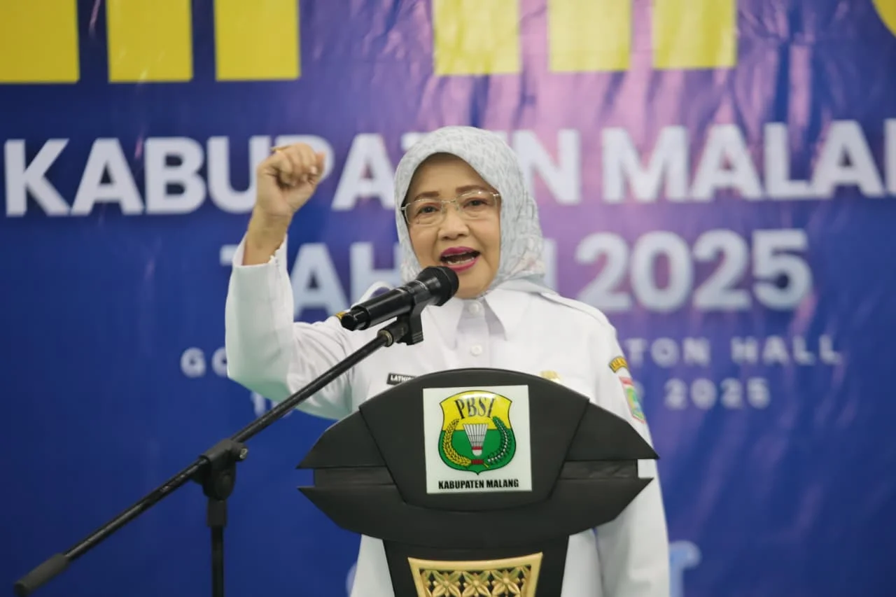 Wabup Lathifah Shohib Buka Turnamen Bulutangkis Perangkat Daerah HUT Ke-54 KORPRI