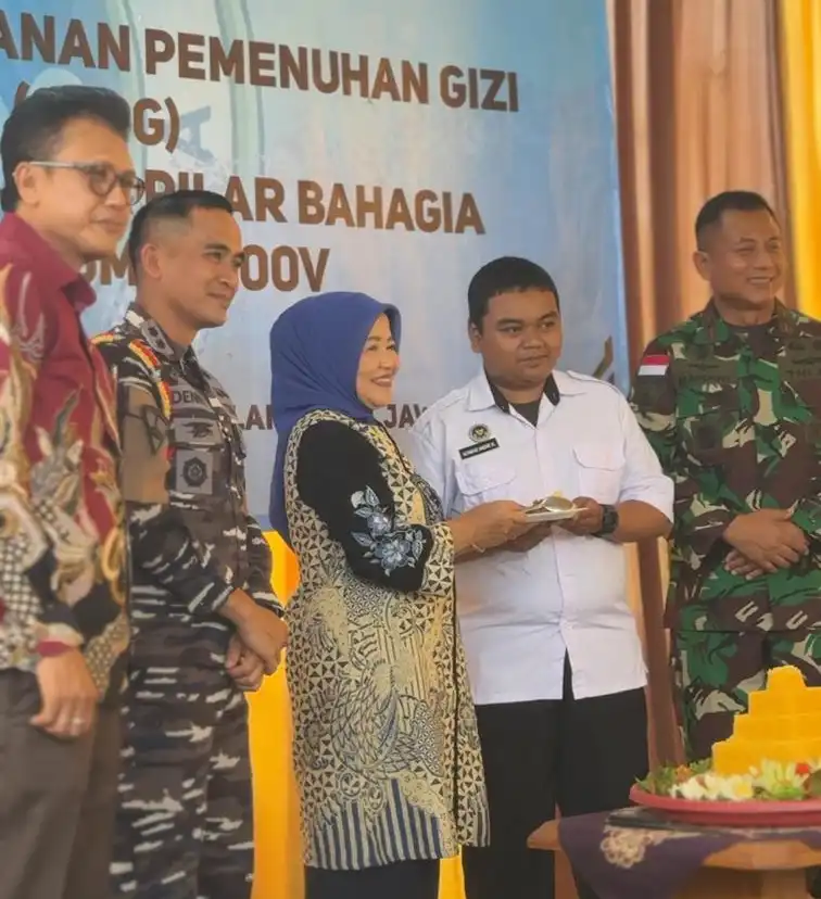 Perkuat Program Gizi dan Cegah Stunting, Wabup Malang Resmikan Dapur MBG di Putukrejo