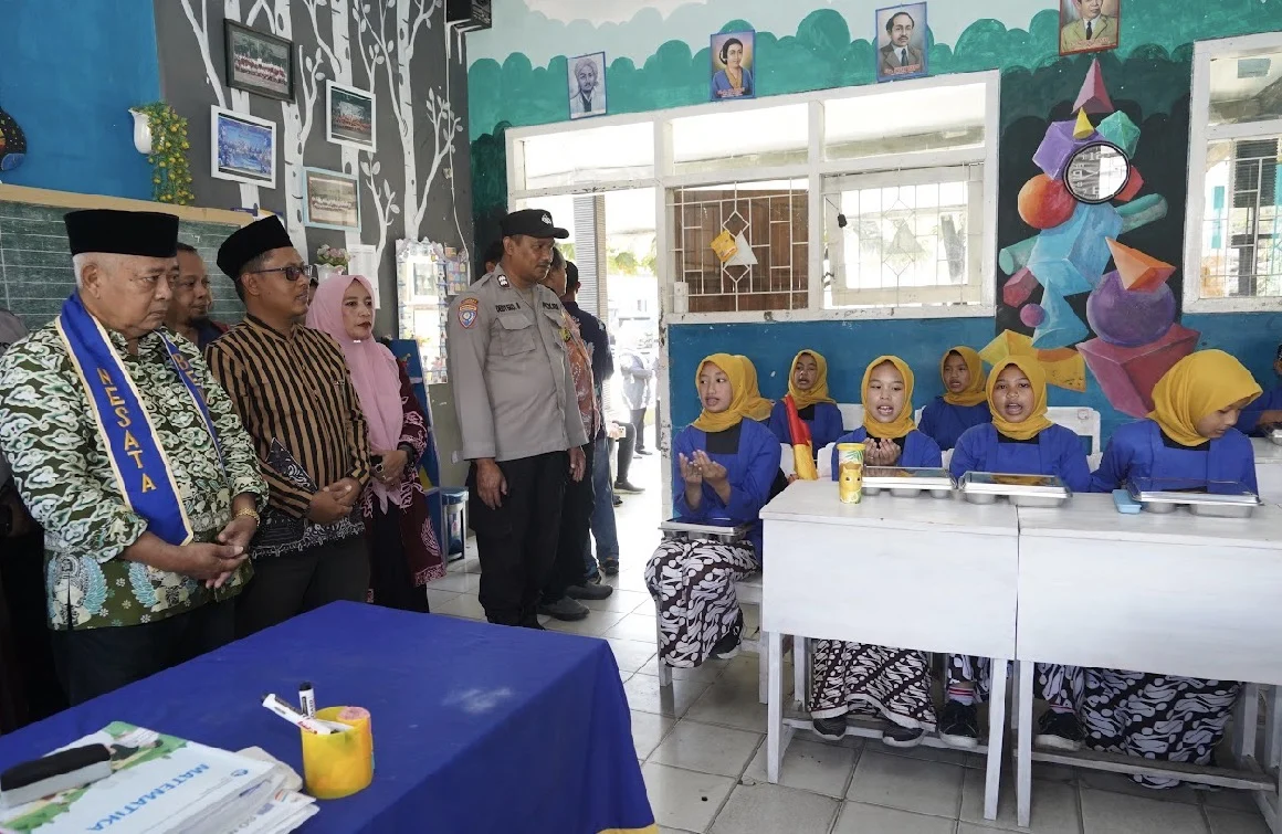 Bupati Malang Sanusi Tinjau Sekolah Unggulan hingga Sekolah Kecil di Pujon dan Ngantang