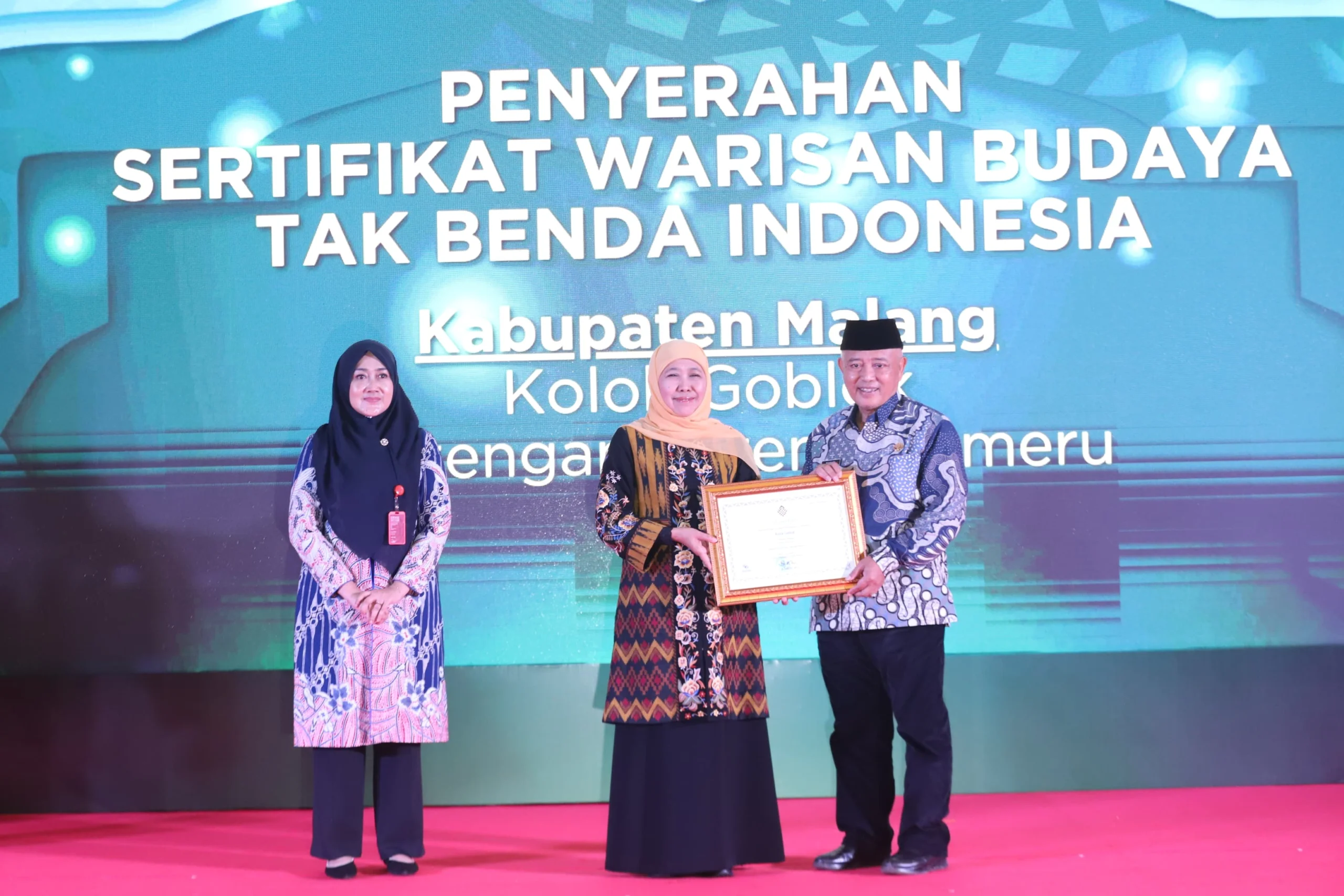Bupati Malang Terima WBTB Kolok Goblok dan Bantengan Lereng Semeru