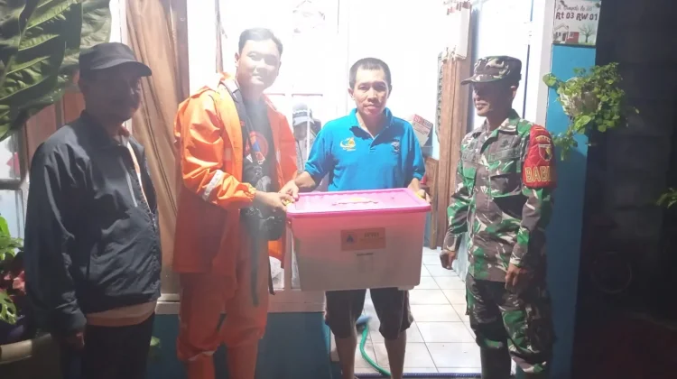 Banjir Luapan Sungai di Singosari Kabupaten Malang Membuat Warga Panik