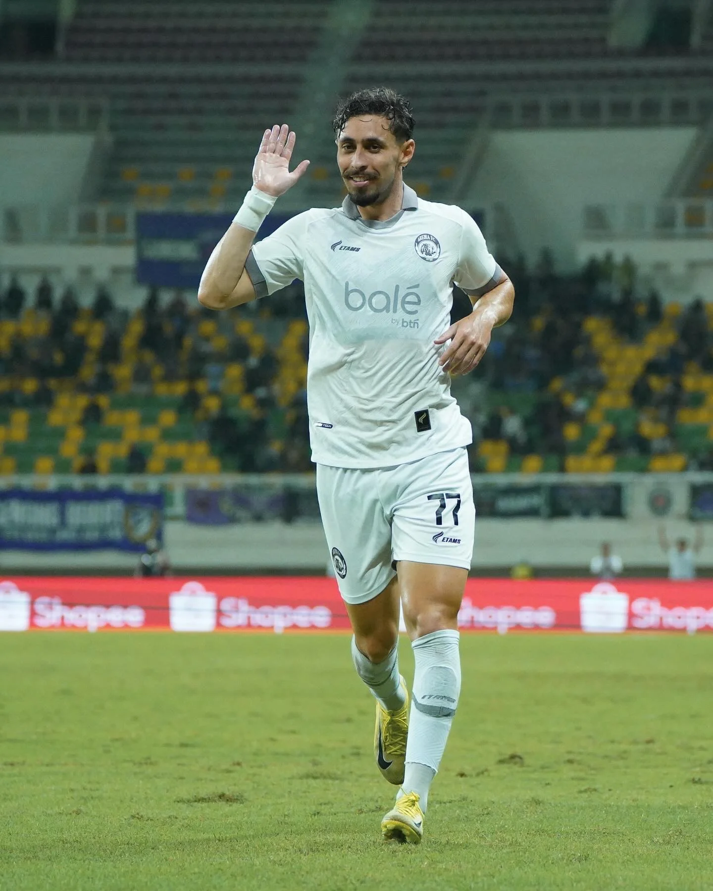 Gustavo França Raih POTM Ketiga, Arema FC Taklukkan Persita