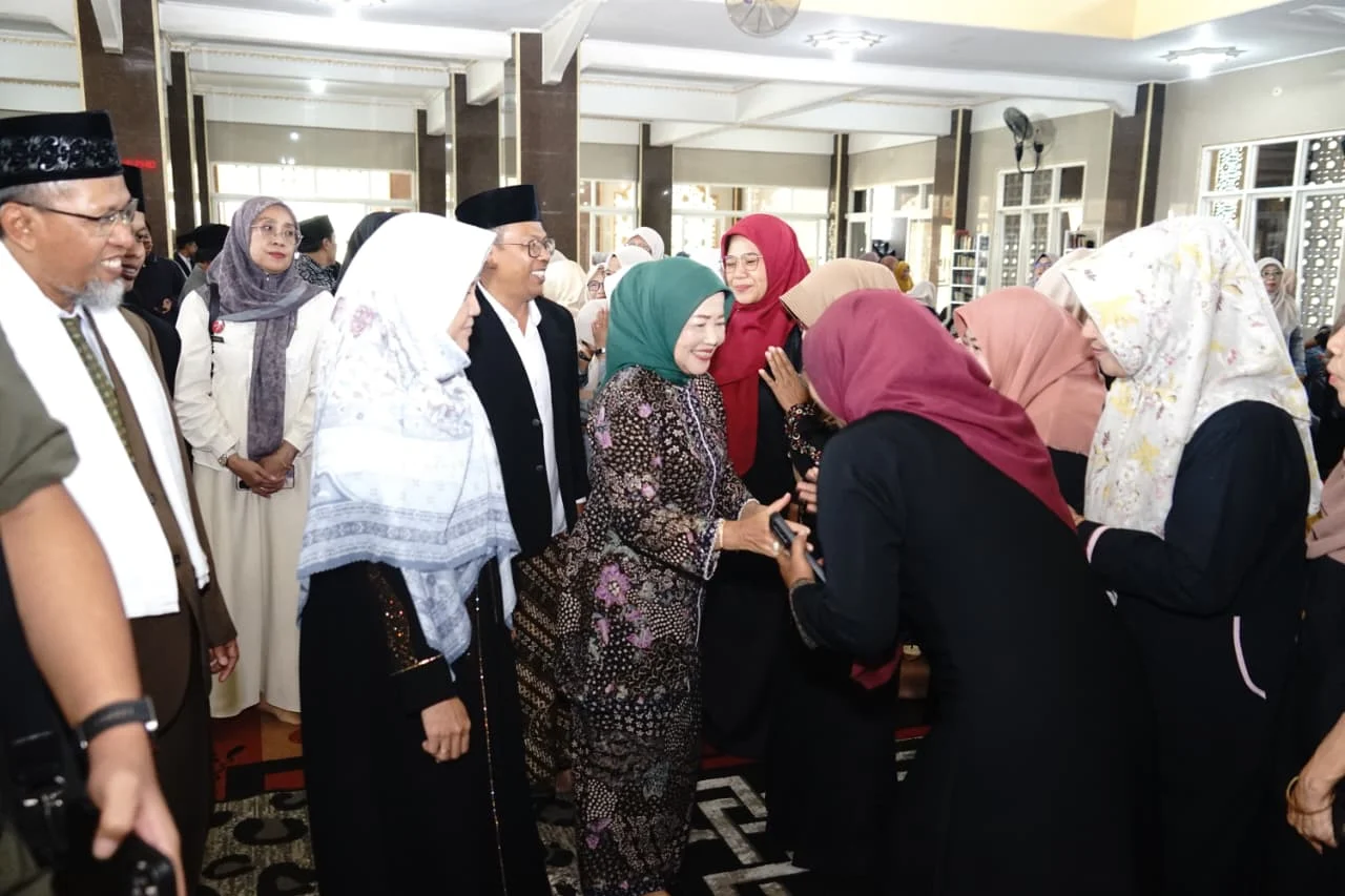 Wabup Malang di Halal Bihalal Guru SD Swasta dan Apresiasi Dedikasi Guru SD Swasta