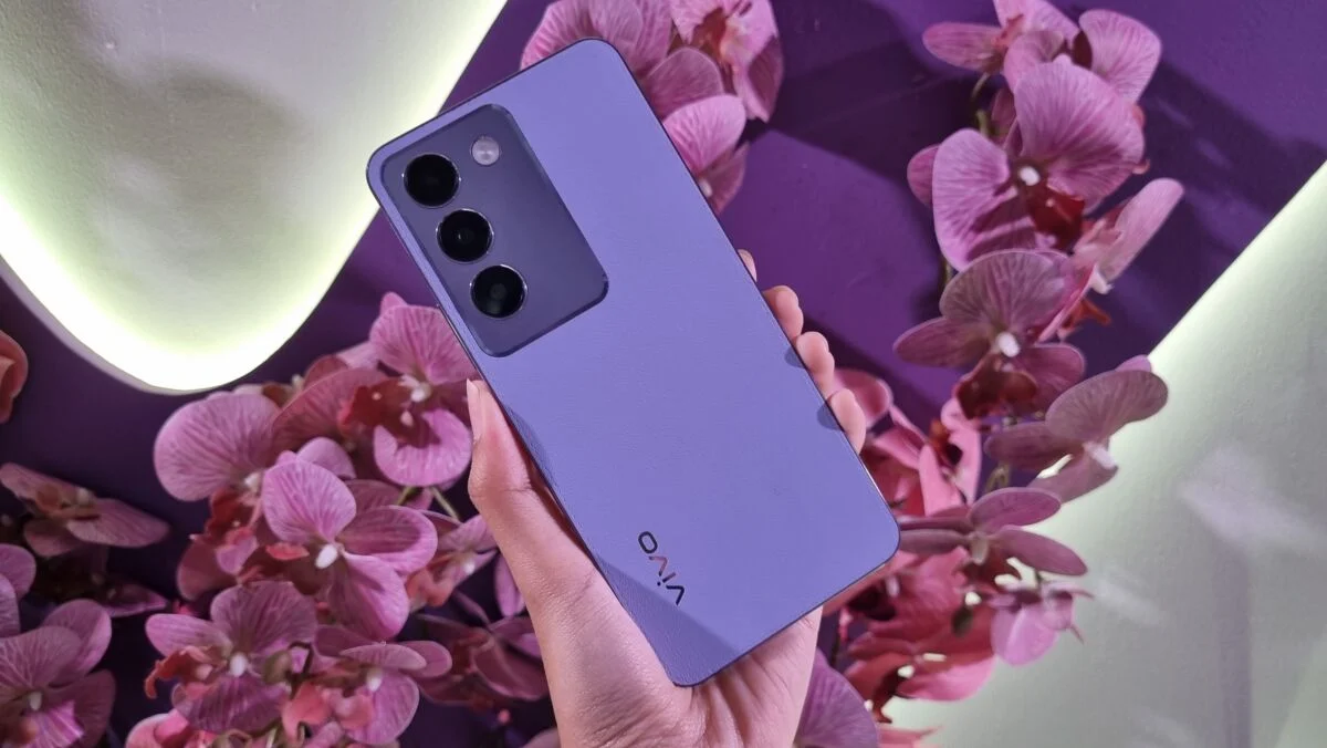 Cantik Luar Dalam! Ini Alasan Vivo Y100 Layak Jadi Pilihan HP Paling Stylish Buat Kamu