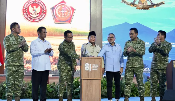 Panen Raya Tebu di Malang, Presiden Prabowo Serap Aspirasi Petani dan Tegaskan Komitmen Perkuat Sektor Pertanian