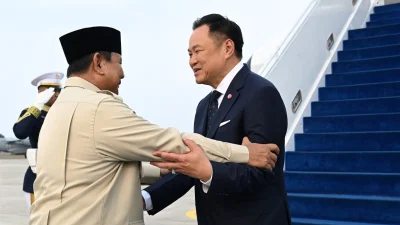Prabowo Antar PM Thailand Anutin hingga Tangga Pesawat, Tutup Kunjungan Resmi di Indonesia