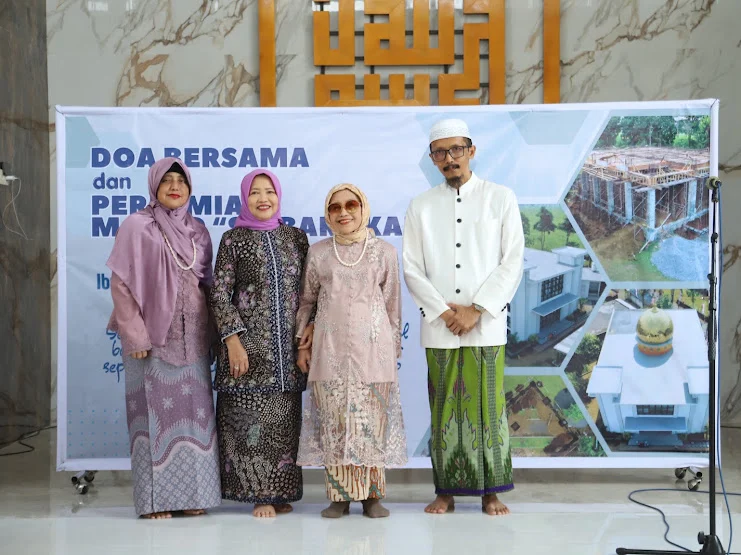 Wabup Malang Hadiri Serah Terima Masjid Sis Barokah, Dorong Penguatan Karakter Siswa di SMPN 1 Gondanglegi
