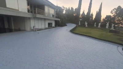 Epoxy Lantai Malang: Solusi Tahan Lama dan Bergaransi untuk Rumah serta Industri