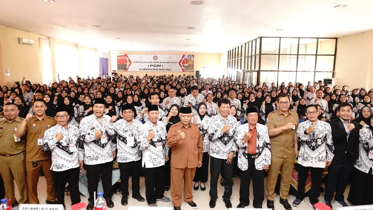 Bupati Malang Dorong Guru Inovatif Manfaatkan AI di Workshop Peningkatan Kompetensi PGRI