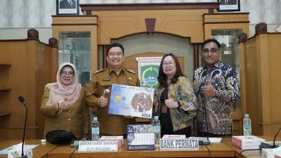 Pemkab Malang Luncurkan Kartu Debit Korporasi Garudeya, Perkuat Transformasi Digital BUMD Perbankan