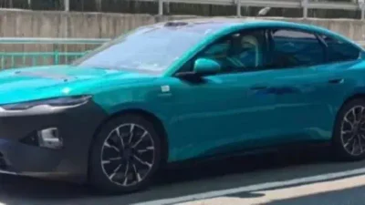 BYD Siapkan Seal 07 Generasi Kedua, Kabin Baru Terungkap Saat Penjualan Anjlok di China